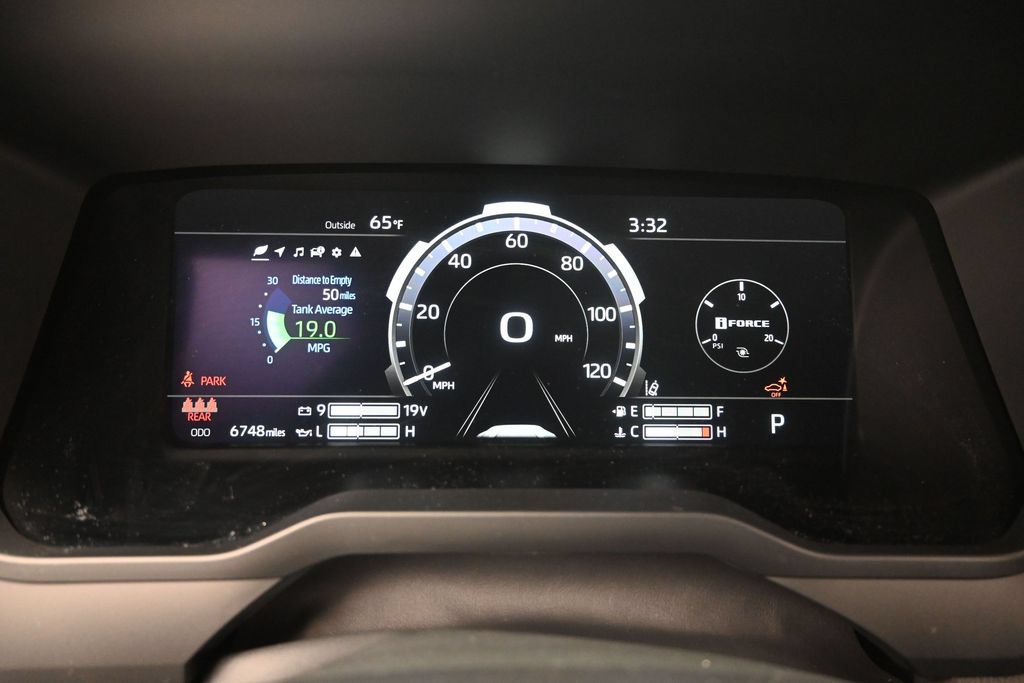 Used 2026 Toyota Tundra Limited AWD/4WD image 20