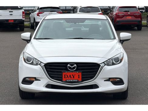 Used 2017 MAZDA MAZDA3 Sport w/ Preferred Equipment Package image 11