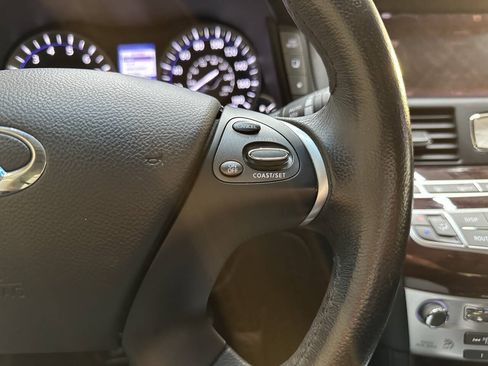 Used 2013 INFINITI M35 w/ Premium Pkg RWD image 22