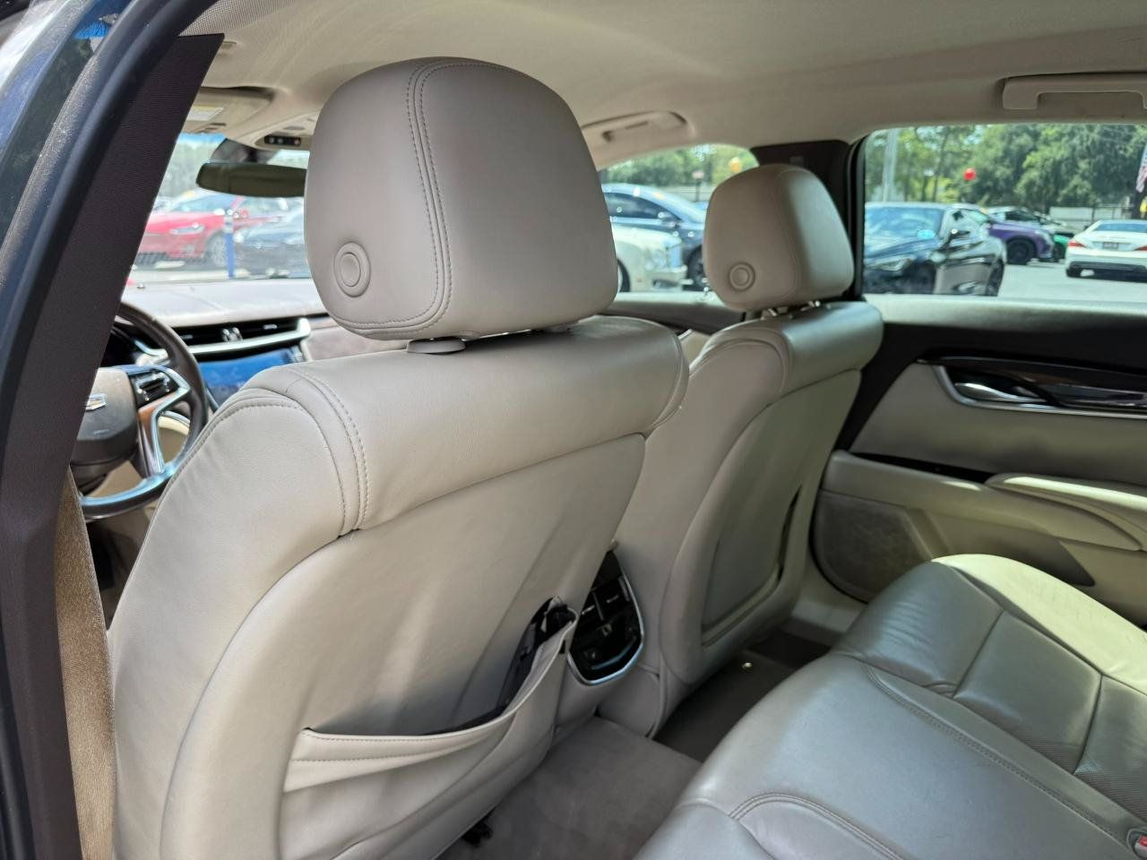 Used 2016 Cadillac XTS Luxury FWD image 25