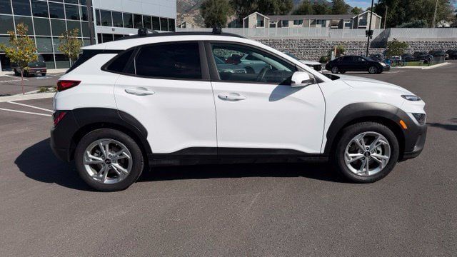 Used 2023 Hyundai Kona SEL AWD/4WD image 2