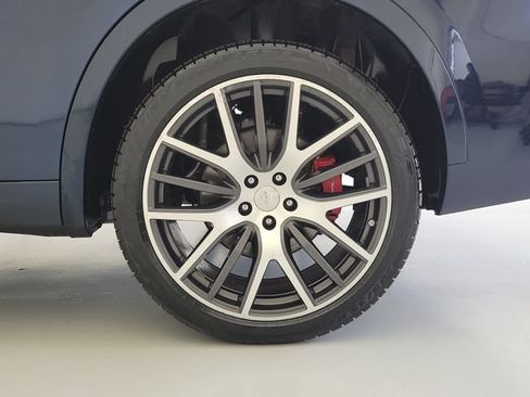 Used 2019 Maserati Levante GranSport AWD/4WD image 12