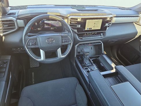 Used 2025 Toyota Sequoia SR5 AWD/4WD image 12