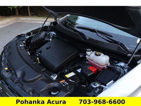 Used 2023 Chevrolet Traverse RS image 35