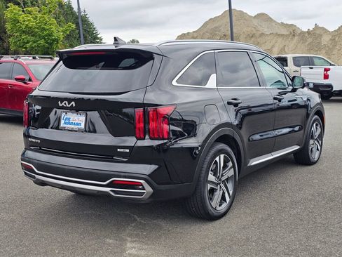 Certified 2023 Kia Sorento SX Prestige AWD/4WD image 5