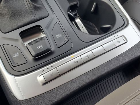 New 2026 Kia Carnival image 27