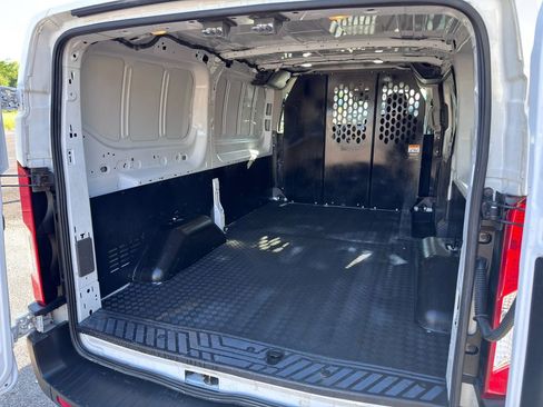 Used 2025 Ford Transit 250 Low Roof w/ Exterior Upgrade Package RWD image 36