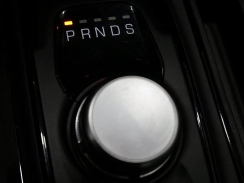 Used 2023 Chrysler 300 S image 23