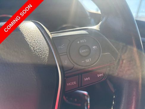 Used 2018 Toyota Camry SE FWD image 16