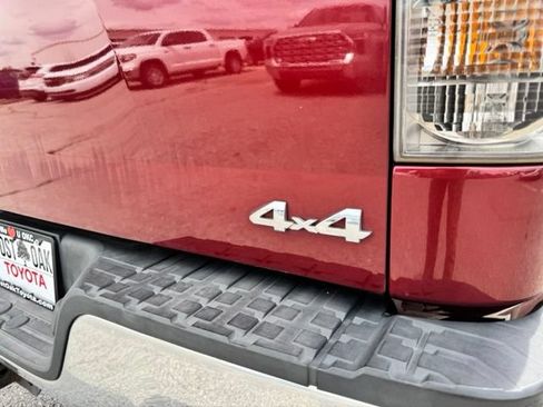 Used 2008 Toyota Tundra 4x4 CrewMax image 9