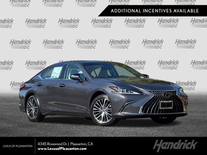 New 2025 Lexus ES 350 w/ Premium Package