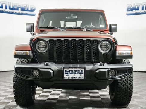 Used 2021 Jeep Gladiator Willys image 2