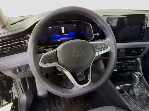 New 2026 Volkswagen Jetta SE FWD image 12