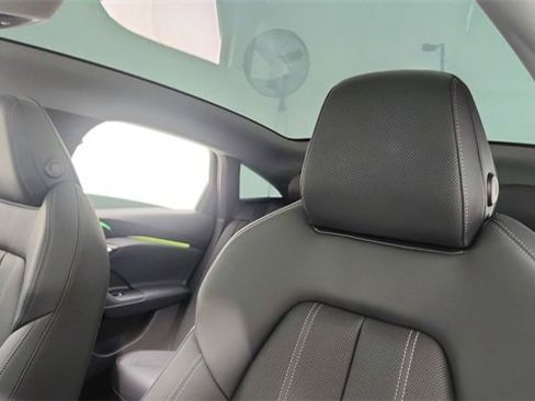 Used 2025 Audi A6 e-tron Prestige w/ Black Warm Weather Package image 33