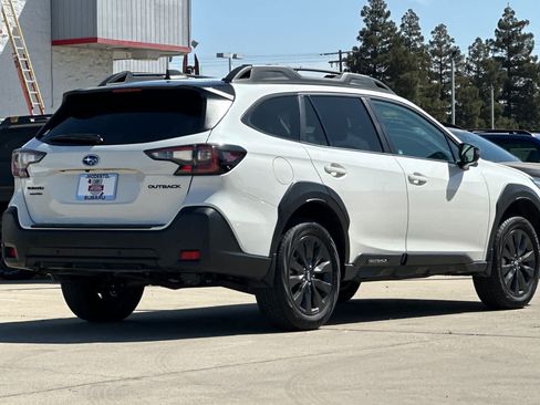 Certified 2025 Subaru Outback Onyx Edition w/ Popular Package #2 AWD/4WD image 3