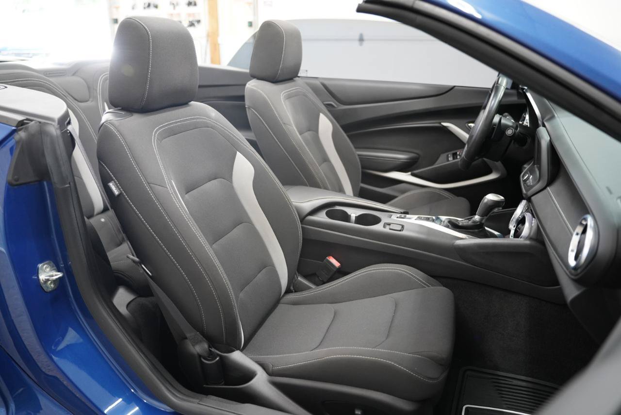 Used 2021 Chevrolet Camaro LT RWD image 32