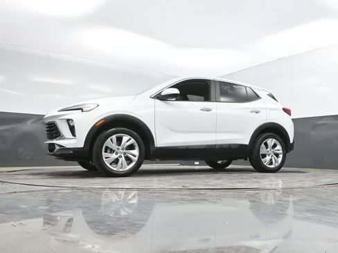 Used 2025 Buick Encore GX Preferred AWD/4WD image 48