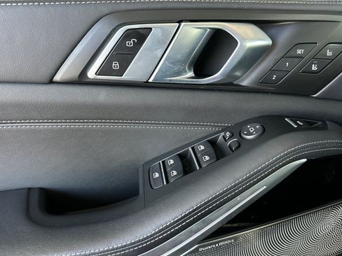 Used 2024 BMW X5 M60i AWD/4WD image 10