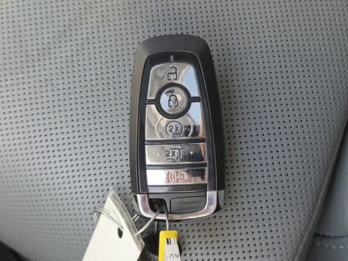 Used 2021 Lincoln Navigator Reserve w/ Luxury Package image 44