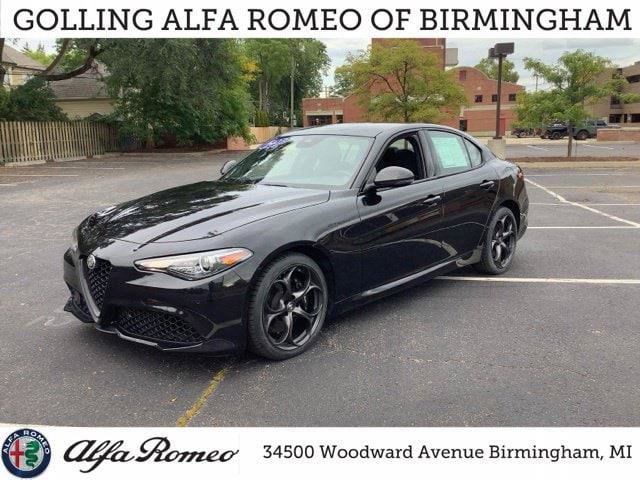 Certified 2023 Alfa Romeo Giulia Estrema AWD/4WD image 1