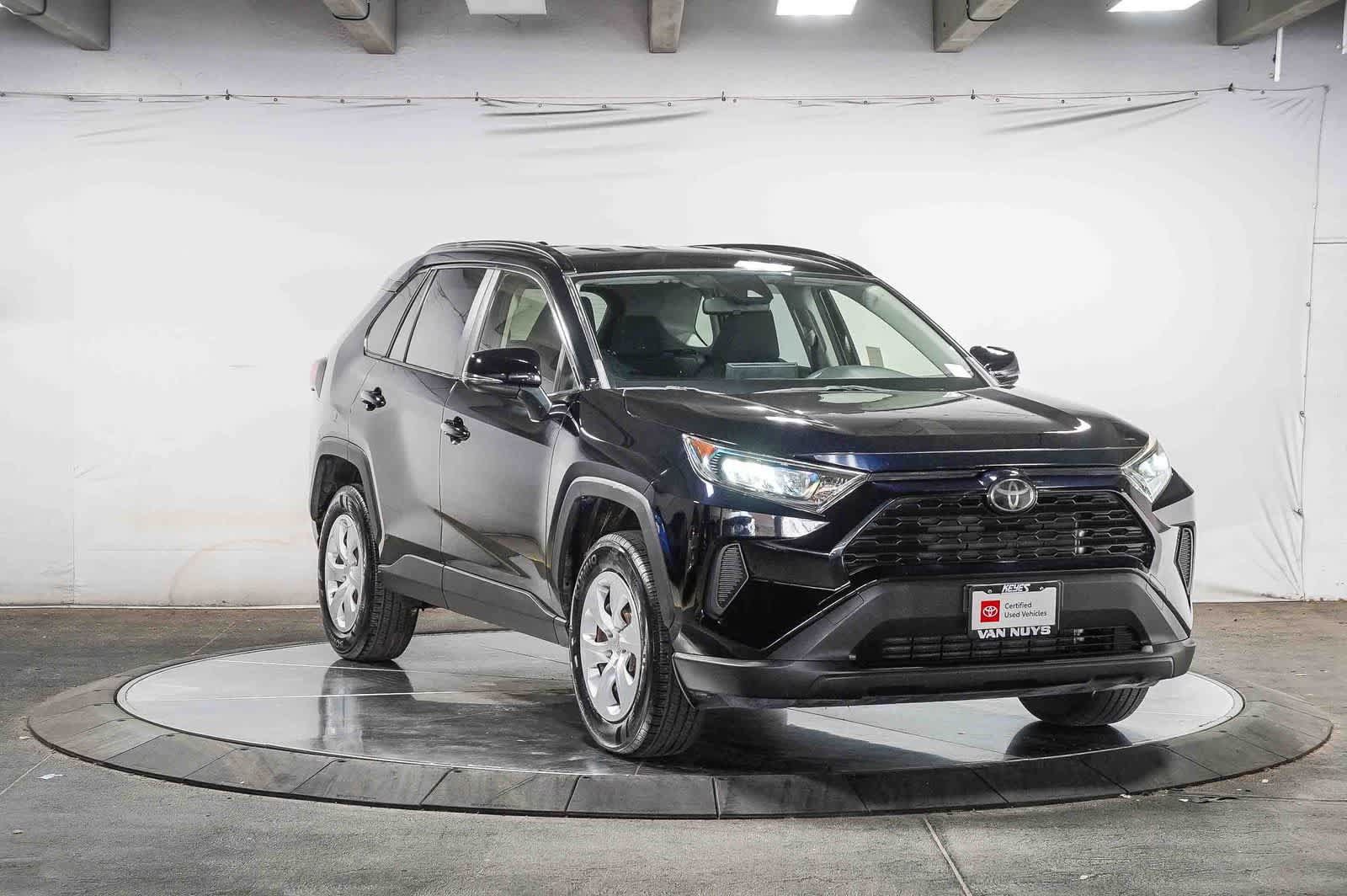 Certified 2019 Toyota RAV4 LE w/ Carpet Mat Package FWD image 6