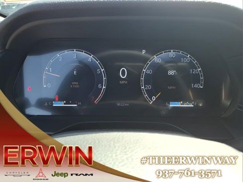 Certified 2024 Jeep Grand Cherokee Limited AWD/4WD image 16