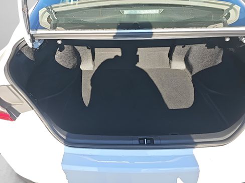 Used 2025 Toyota Camry LE image 28