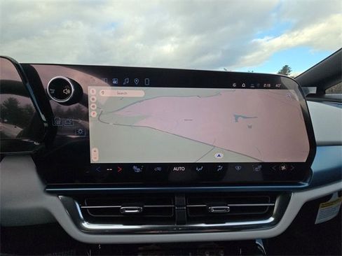 New 2026 Chevrolet Equinox EV LT w/ LPO, All-Weather Mat Package image 14