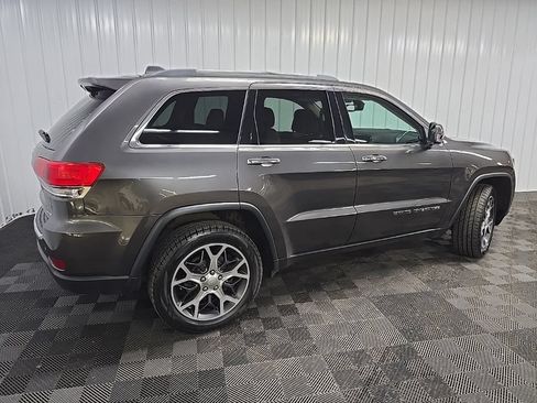 Used 2019 Jeep Grand Cherokee Limited AWD/4WD image 3