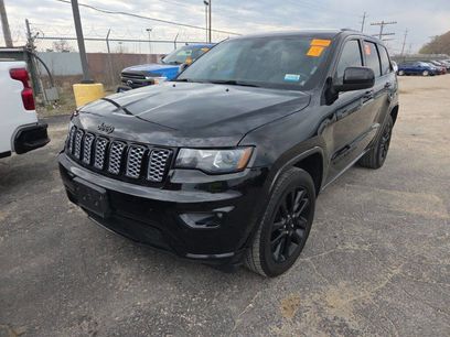 Used 2018 Jeep Grand Cherokee Altitude