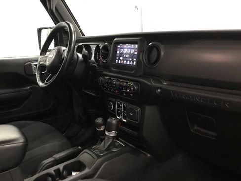 Used 2022 Jeep Wrangler Unlimited Sport AWD/4WD image 26