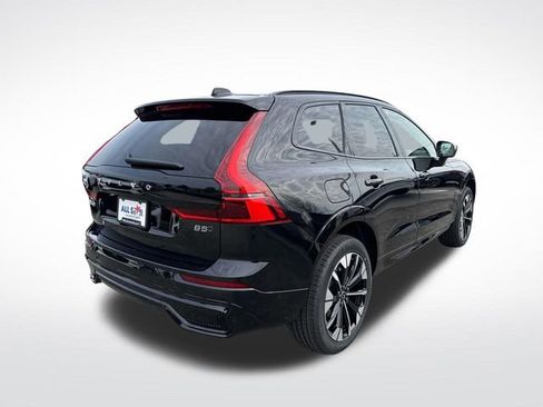 New 2026 Volvo XC60 B5 Plus image 8