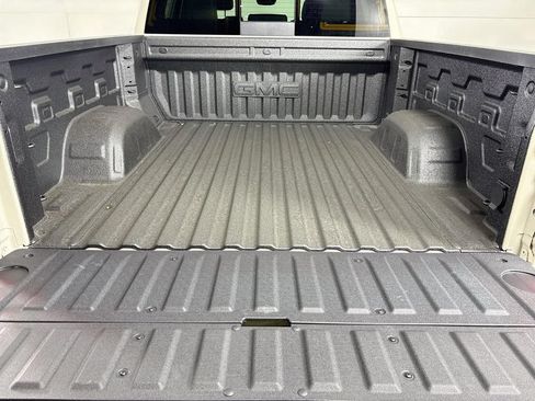 New 2026 GMC Sierra 1500 AT4 w/ AT4 Premium Package AWD/4WD image 27
