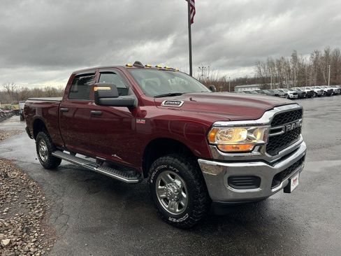 Used 2024 RAM 2500 Tradesman w/ Chrome Appearance Group image 9