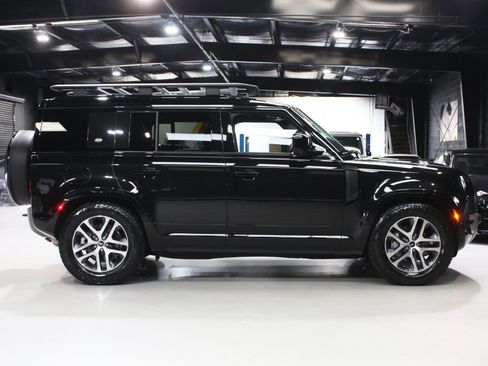 Used 2023 Land Rover Defender 110 X-Dynamic SE AWD/4WD image 15