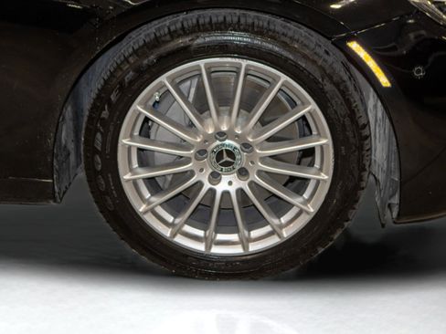 Used 2022 Mercedes-Benz E 350 Sedan image 37