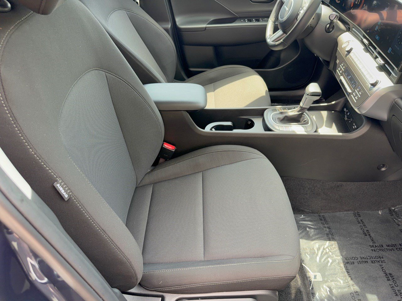 Used 2025 Hyundai Kona SEL FWD image 30