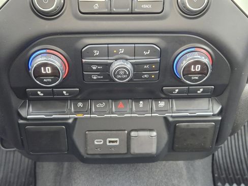 Used 2019 Chevrolet Silverado 1500 LT w/ Texas Edition RWD image 17