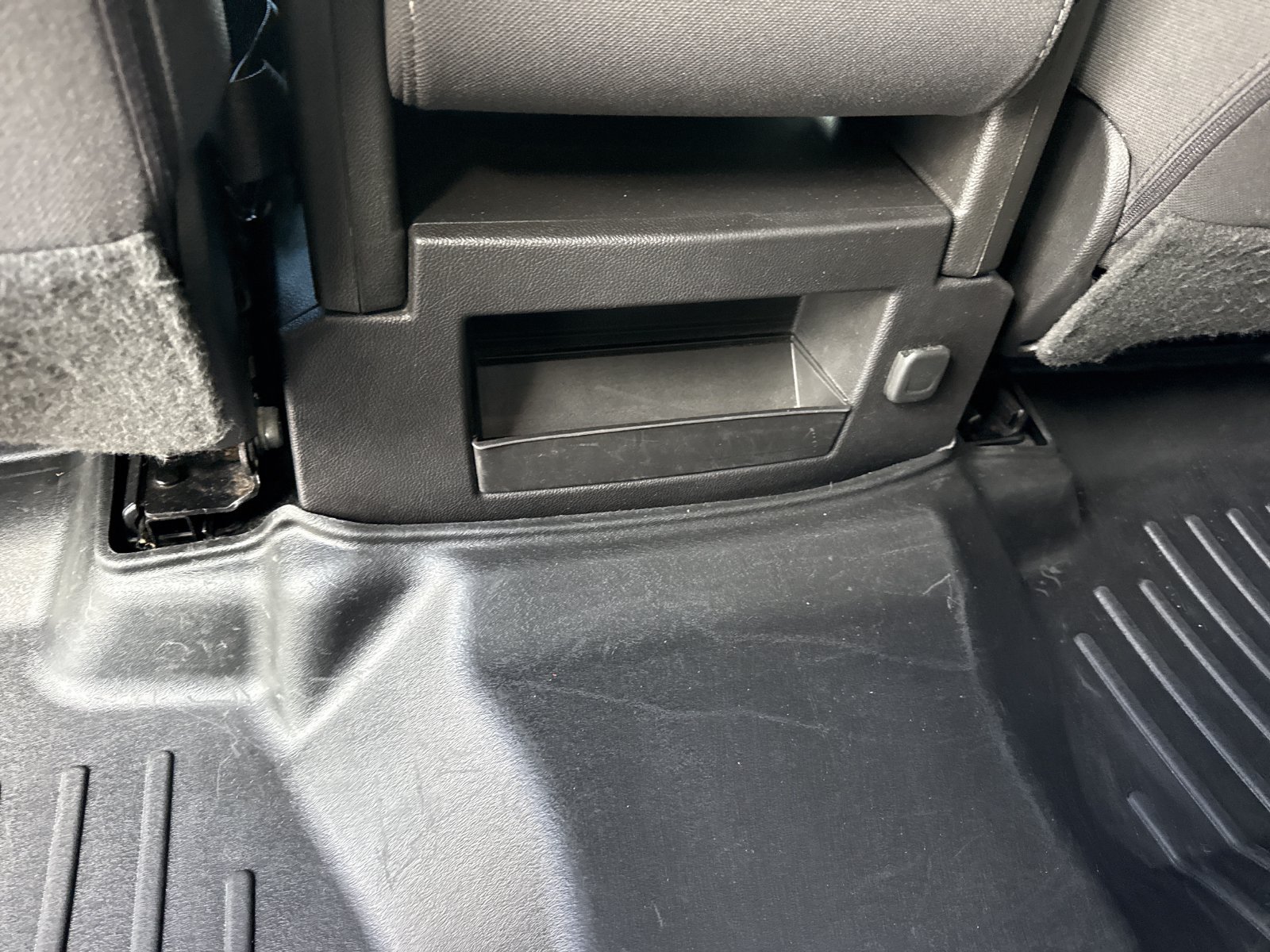 Used 2017 Chevrolet Silverado 1500 LT w/ All Star Edition AWD/4WD image 11
