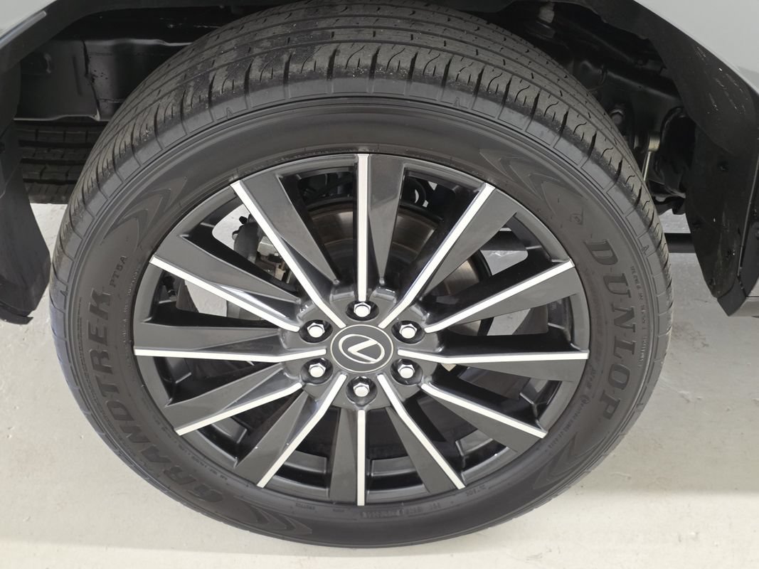 Used 2024 Lexus GX 550 w/ Cold Area Package AWD/4WD image 52