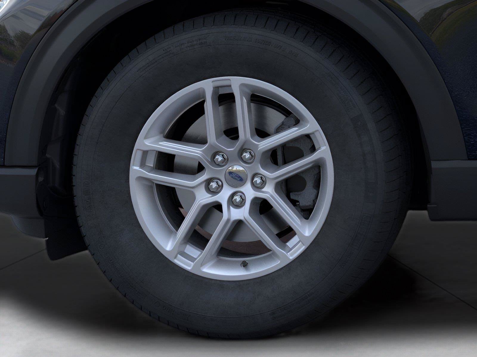 New 2026 Ford Explorer Active RWD image 19