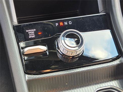 New 2025 Jeep Grand Cherokee Limited image 32