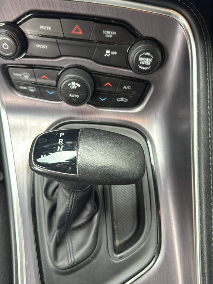 Used 2018 Dodge Challenger SXT RWD image 17