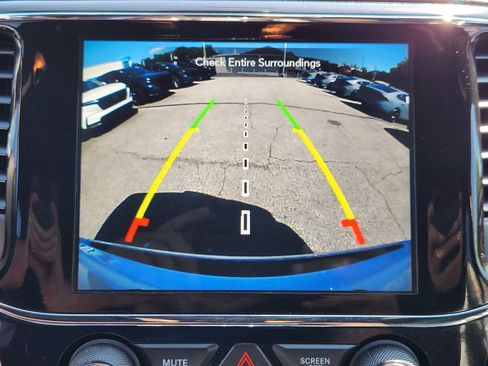 Used 2021 Jeep Grand Cherokee Limited AWD/4WD image 14