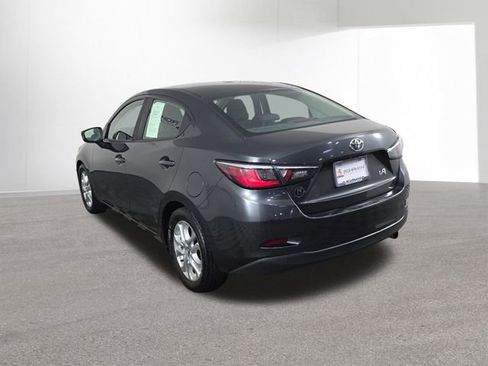 Used 2017 Toyota Yaris iA image 36