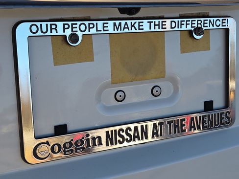 Used 2020 Nissan Rogue SV w/ Premium Package image 16