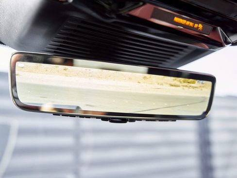 Used 2025 Land Rover Range Rover SE image 77