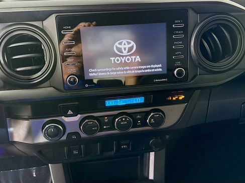 Used 2022 Toyota Tacoma SR AWD/4WD image 18