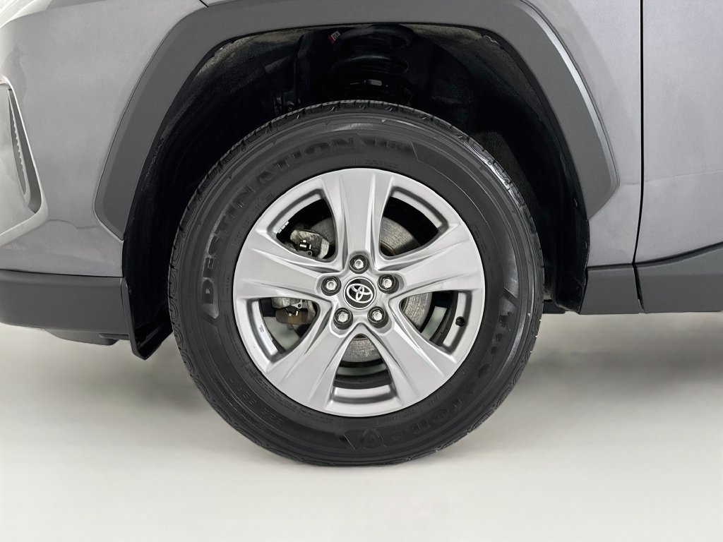Used 2022 Toyota RAV4 XLE w/ Convenience Package AWD/4WD image 31