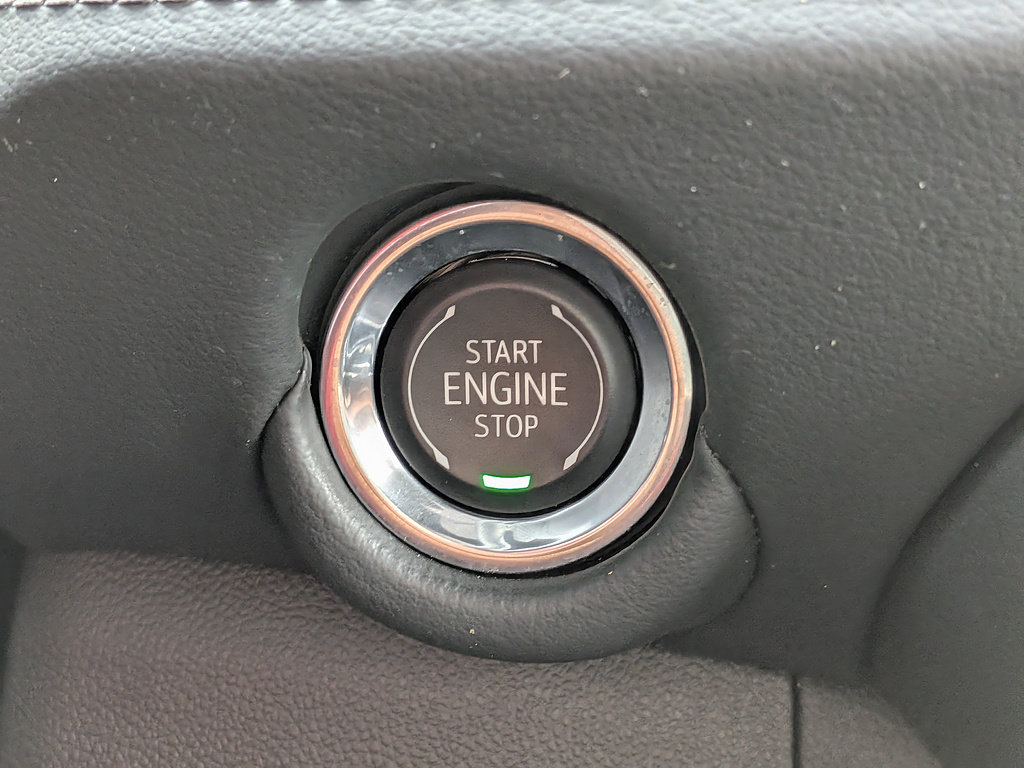 Certified 2025 Chevrolet Suburban Z71 AWD/4WD image 26